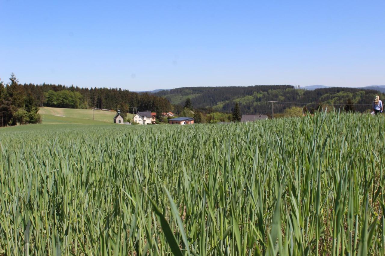 Moderne Ferienwohnung Mit Eigenem Garten Und Traumhaften Blick Wilhelmsthal Exterior photo